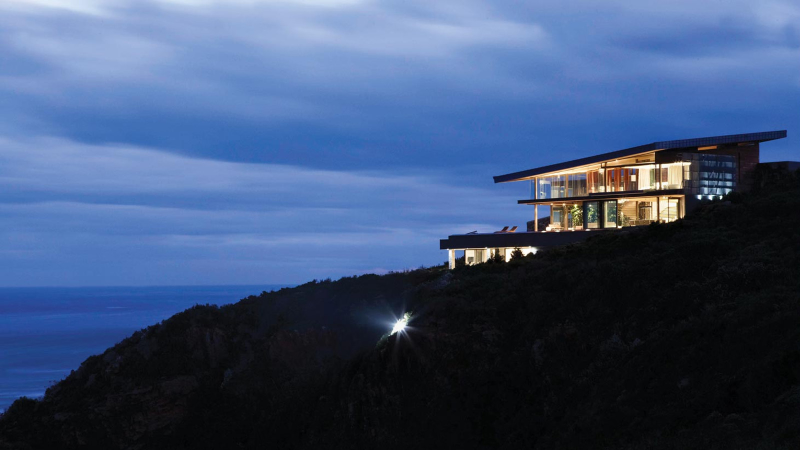 Illustration for article titled Amazing Cliff Houses: Literally Living on the Edge
